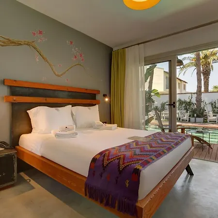 Kore Hotel 2*