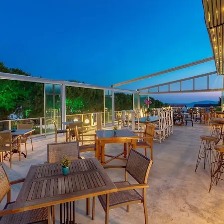 Hotel Kore 2*